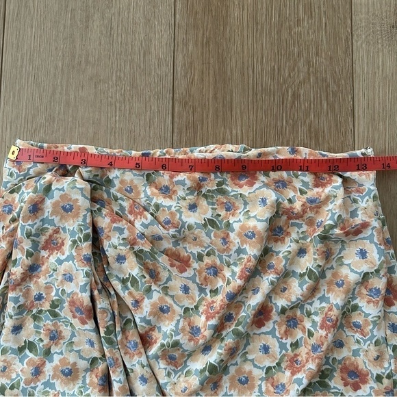 EUC Emory Park Women's Floral Two Piece Skirt Set Size Medium - Picture 7 of 14